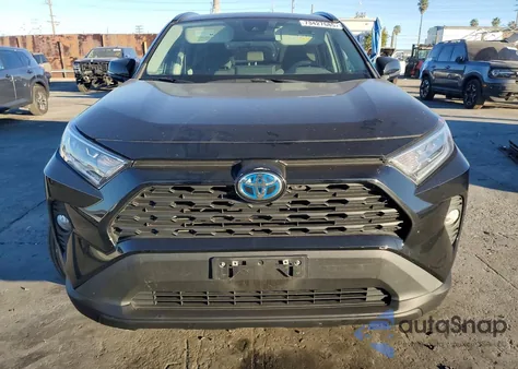 2021 Toyota Rav4 Xle z USA, uszkodzony, nr VIN 2T3R6RFV7MW008966